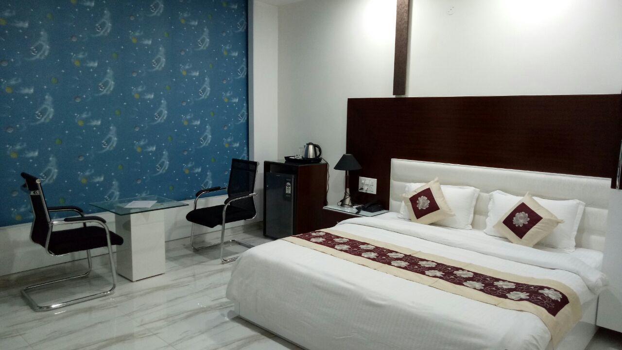 Hotel Neelam Moga Ludhiana Exterior photo