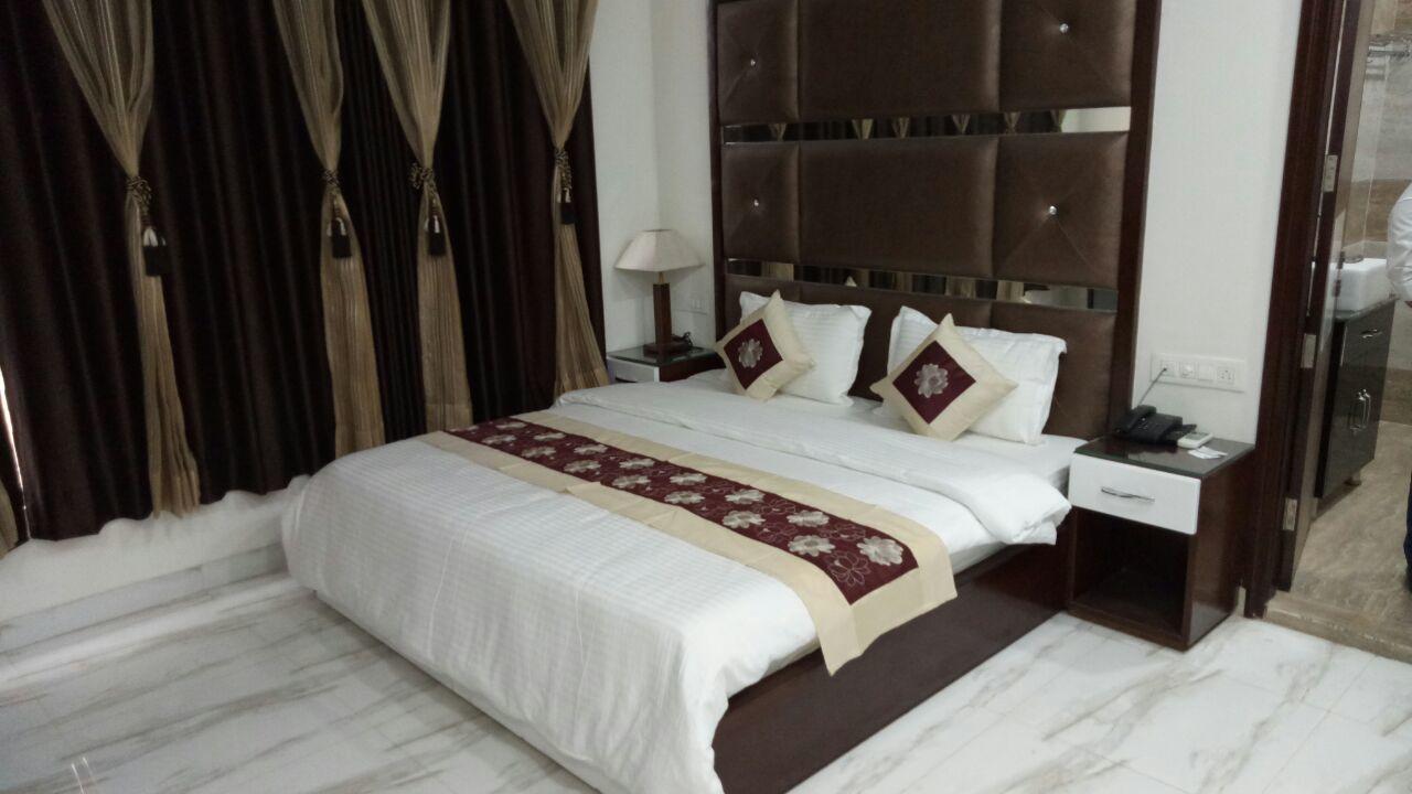 Hotel Neelam Moga Ludhiana Exterior photo